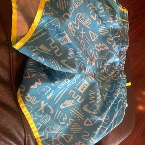 nike fri fit active wear size XL KIDS